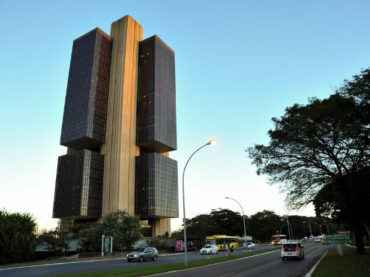 Cobranças indevidas estão entre maiores queixas de clientes bancários