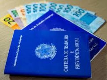 Governo propõe salário mínimo de R$ 1.502 em 2025