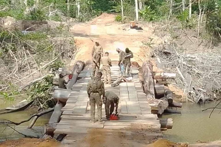 Polícia Federal destrói ponte de acesso à terra indígena no Pará