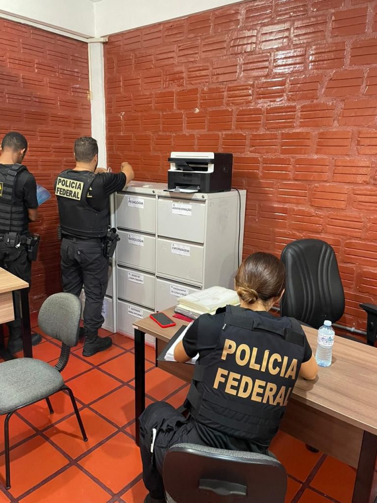 PF cumpre mandado de busca para reprimir compartilhamento de imagens contendo abuso sexual infanto