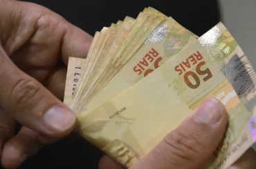 Brasileiros ainda não sacaram R$ 8,02 bilhões de valores a receber
