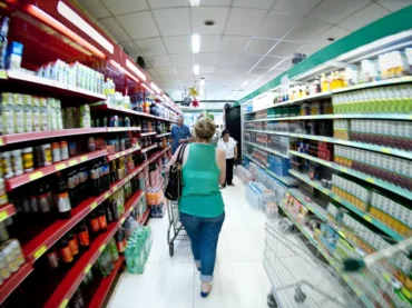 Custo da cesta básica sobe em 10 capitais brasileiras no mês de abril