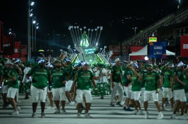 Retorno dos ensaios técnicos do Rio Carnaval reúne 40 mil pessoas no Sambódromo