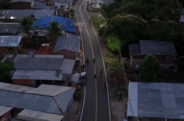 Governador Clécio Luís entrega pavimentação de seis quilômetros de vias no bairro Vale Verde, em Macapá