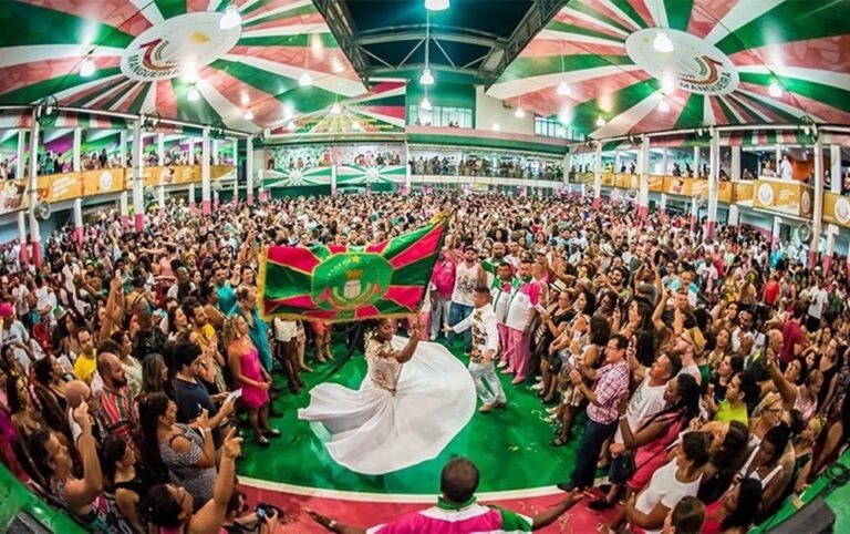 Amapá celebra inauguração da loja oficial da Estação Primeira de Mangueira em Macapá