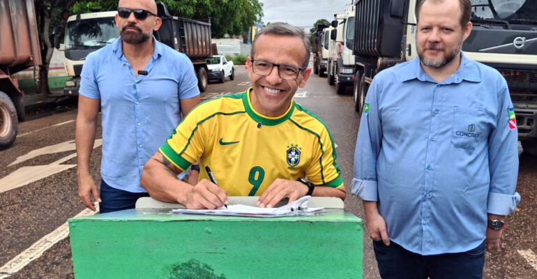 Prefeito DaLua dá ordem de serviço para pavimentar e reconstruir principais vias de Macapá