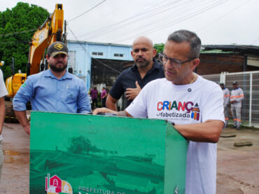 Prefeito Pedro DaLua assina Ordem de Serviço para obras na Avenida Mendonça Furtado