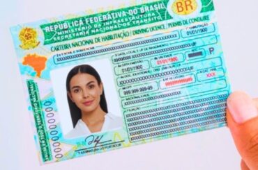 ‘Um sonho de muito tempo sendo realizado’, diz jovem ao receber CNH gratuita do programa Habilita Amapá